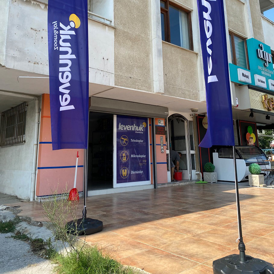 Levenhuk showroom, İstanbul shop-istanbul-02.jpg